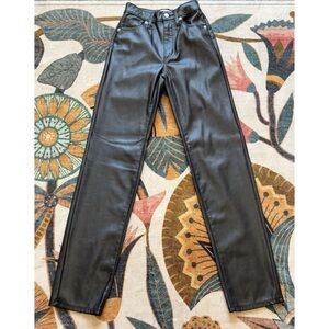 Universal Thread Black Faux Leather Pants Size 00R